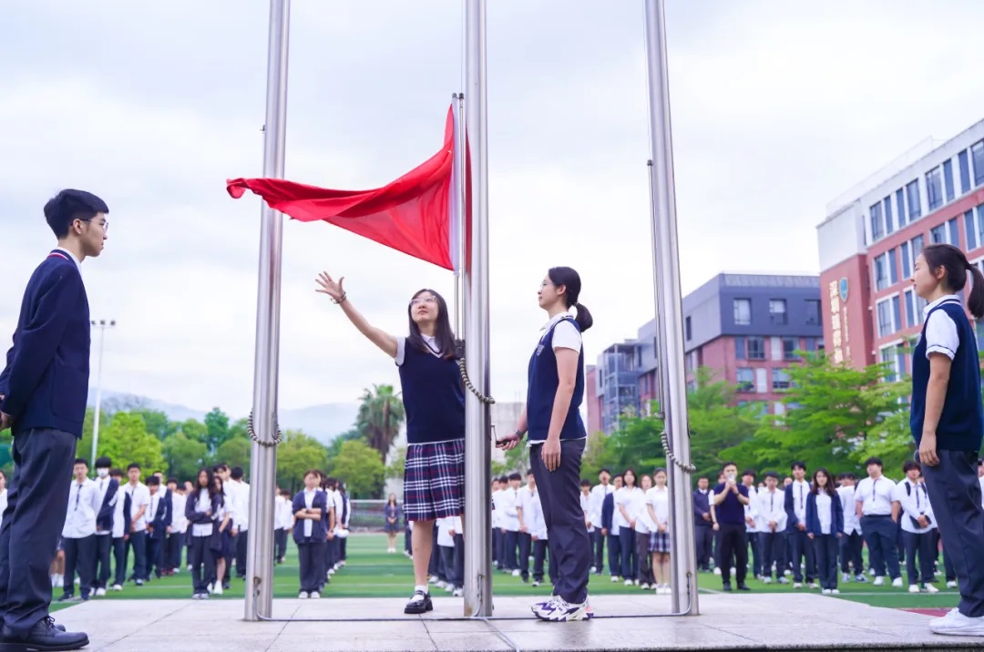 ��ø�ѧУ RDFIS