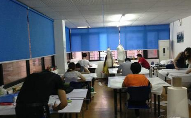 ���ʷ�װ�����ѵ