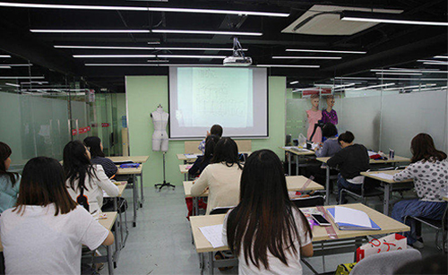 广州中大星城服装学院